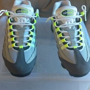 Nike Air Vapormax 95 'Neon'